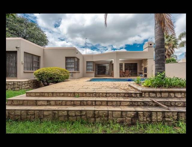 4 BEDROOM HOUSE FOR SALE IN BASSONIA